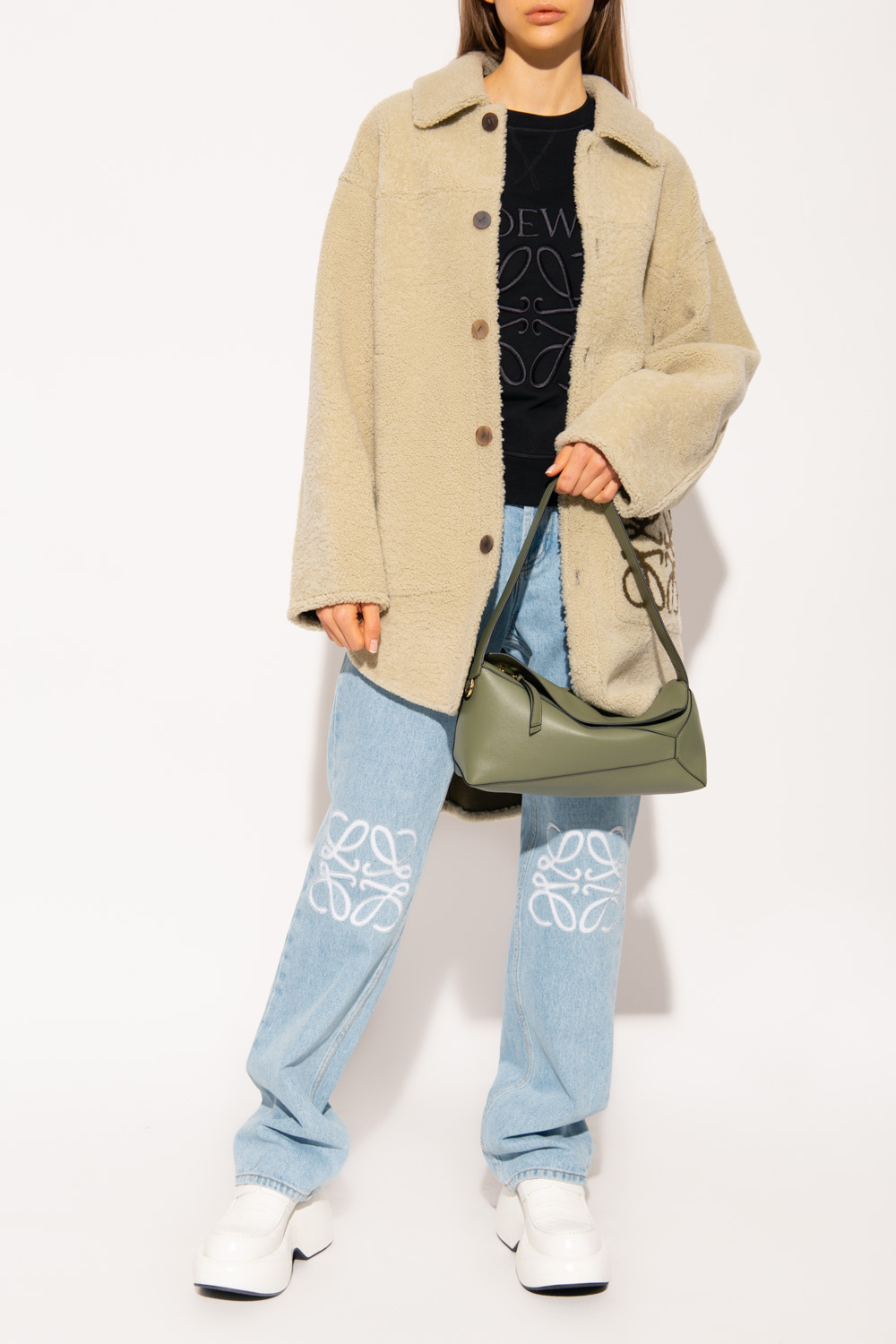 LOEWE ブラック エンボス スウェット 楽天市場】ロエベ LOEWE 三つ折財布 三つ折り財布 財布 エンボス